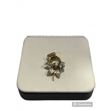 Кулон с камнями бриллиант, золото 750 (18K), вес 2.93 г.