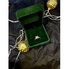 Кольцо с камнями, золото 585 (14K), вес 1.97 г.