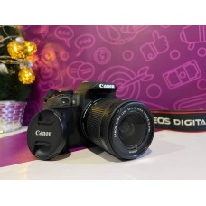 Зеркальный фотоаппарат Canon Eos 700D